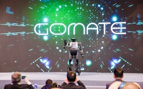 广汽集团发布第三代具身智能人形机器人GoMate