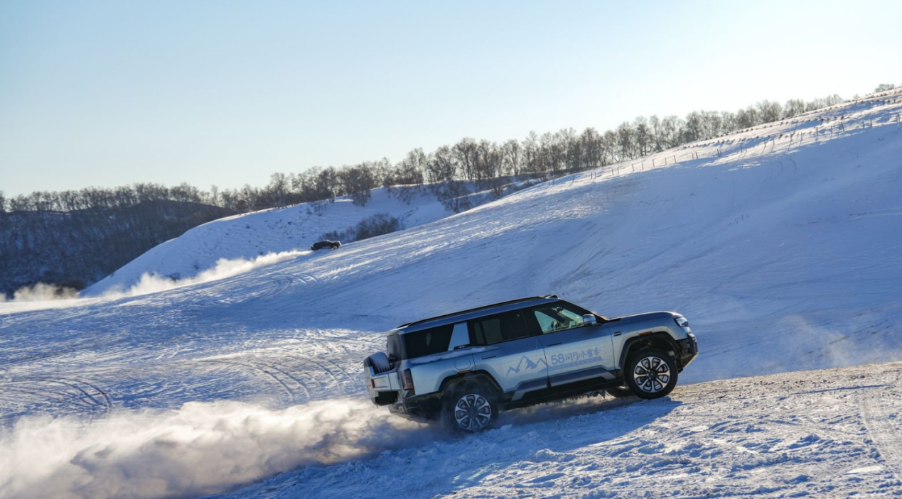 方程豹58同行冰雪季 一段穿越雪原的探险之旅