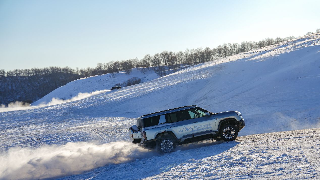 自测？58同行冰雪季，百台方程豹豹5与豹8车主在乌兰布统雪原冬测